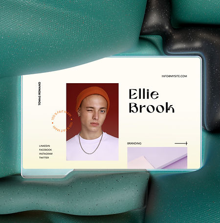 Page d'accueil d'un site de portfolio avec un portrait de l'artiste.