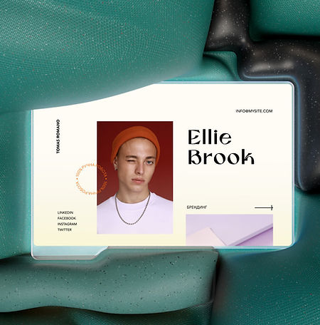 Головна сторінка сайту-портфоліо з портретом митця.