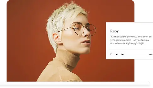 Gözlüklü sarışın bir kadın fotoğrafıyla Wix blog.